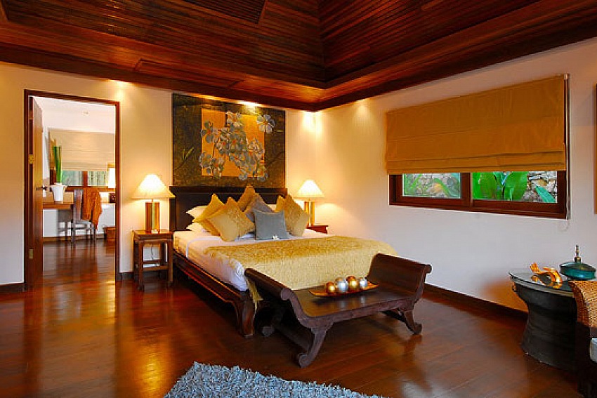 Contemporary Thai Style 4 Bedroom Pool Villa – LAM17