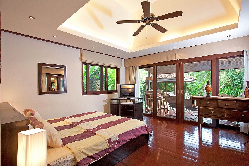 Stunning 5 Bedroom Pool Villa Near Beach in Samui – LAM26