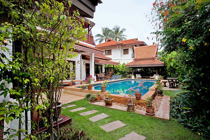 Stunning 5 Bedroom Pool Villa Near Beach in Samui – LAM26