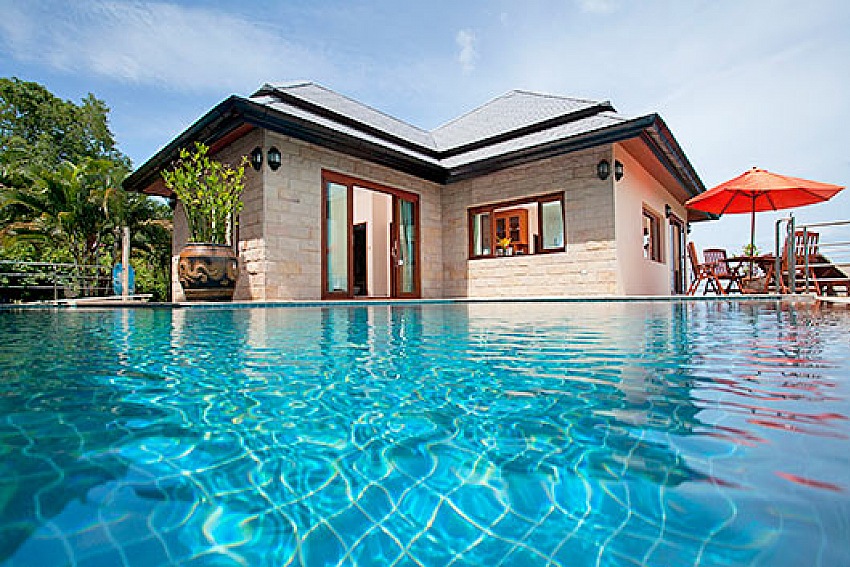 4 BEDROOM SEA VIEW LUXURY HOLIDAY VILLA IN SAMUI – LAM01