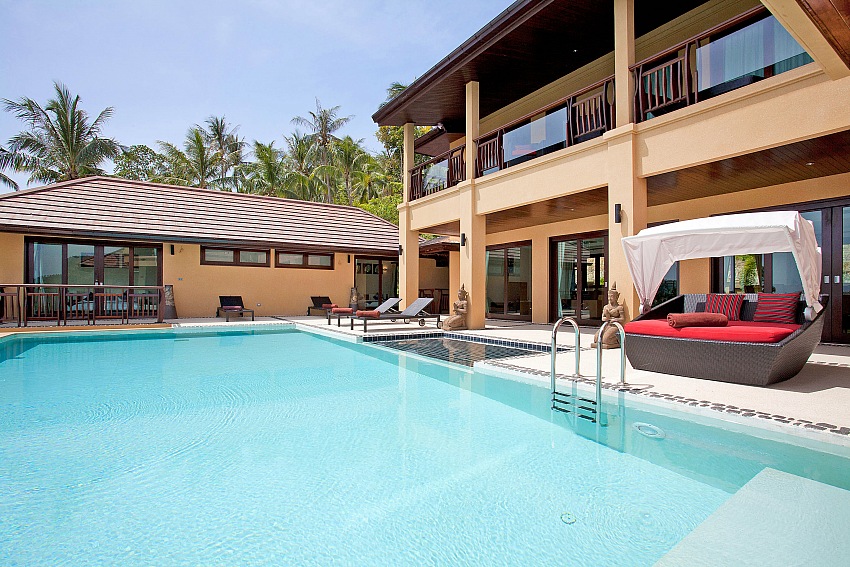 6 BEDROOM SEA VIEW POOL VILLA IN SAMUI – MAE06