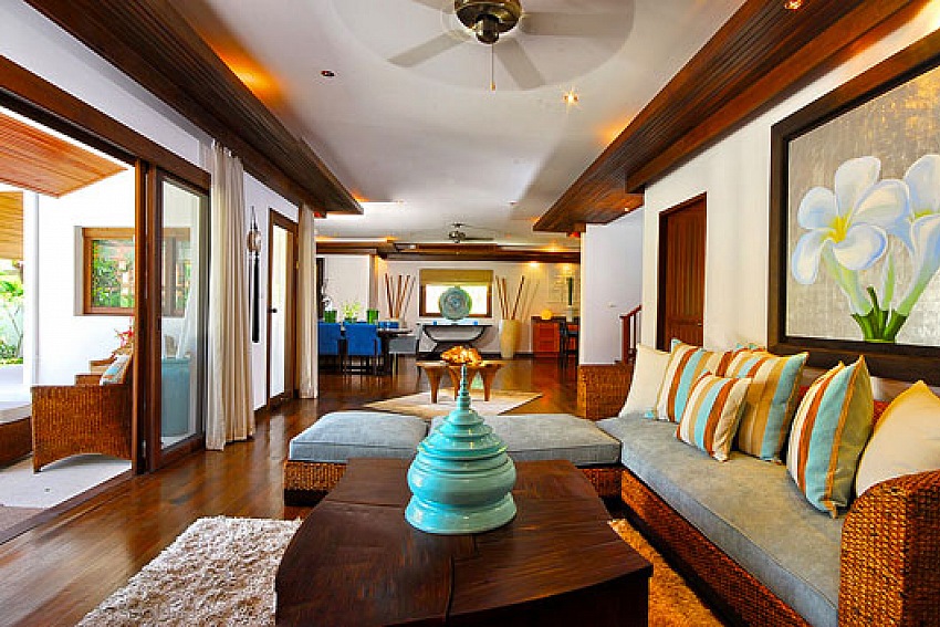 Contemporary Thai Style 4 Bedroom Pool Villa - LAM17 | Super Holiday Villas